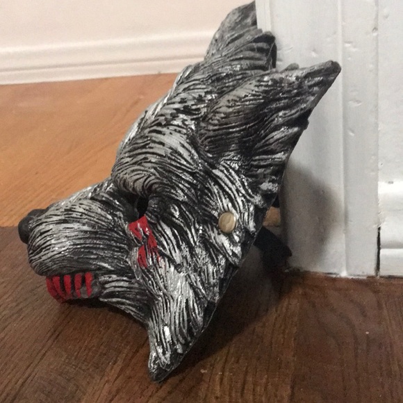 Mask - Picture 3 of 10